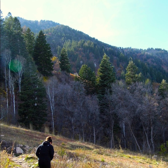 Welcome to my closet! - Picture 2 of 6